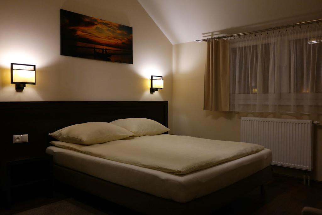 Hotel Pod Chelmem Ropa Rum bild